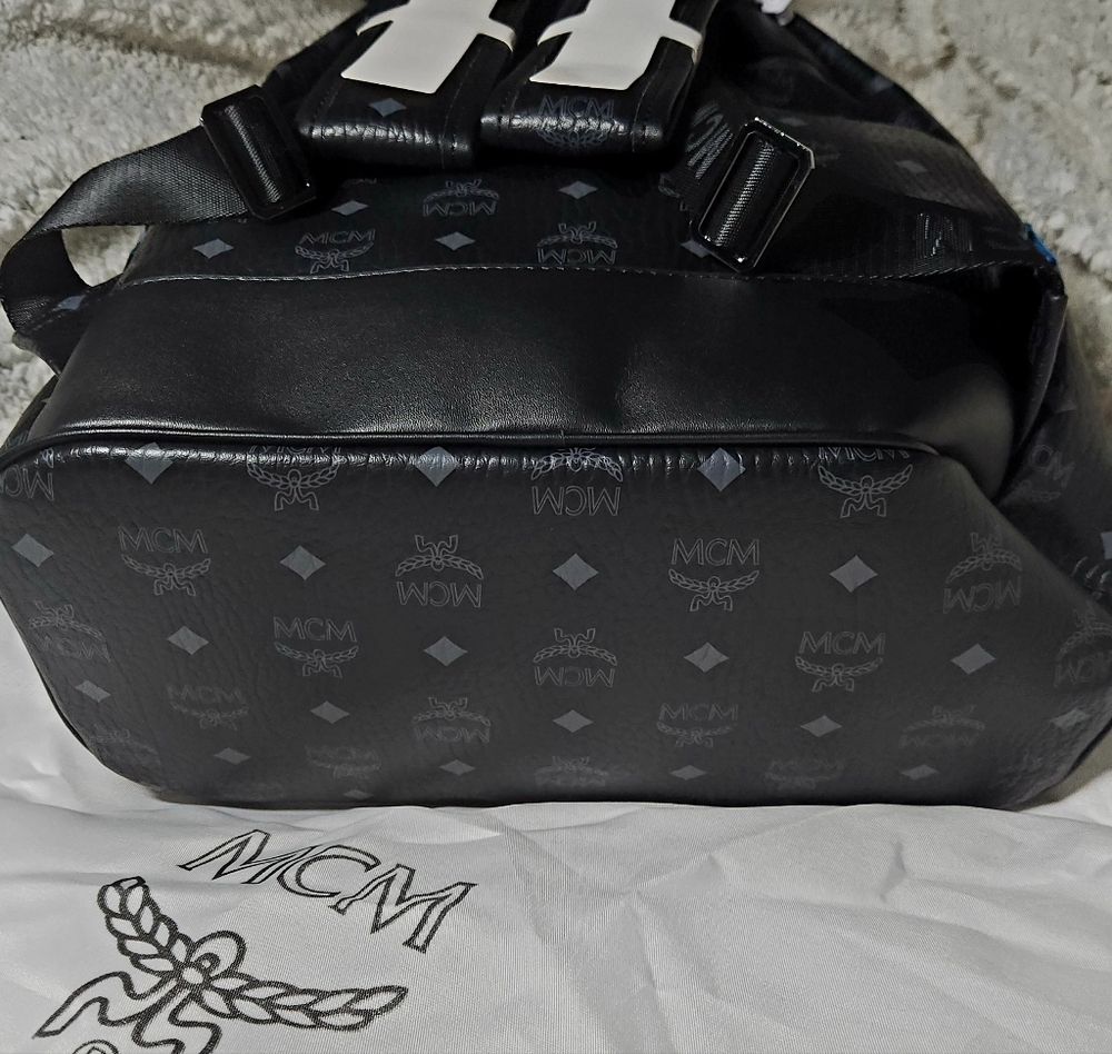 MCM stark Studded Backpack Nwt Still Has Blue  Protective Film Never Used - Picture 6 of 12